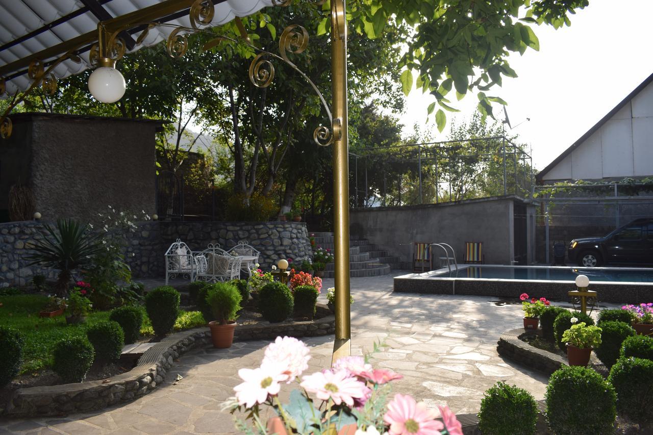 Family Hotel Lago & Wine Cellar Lagodechi Exterior foto
